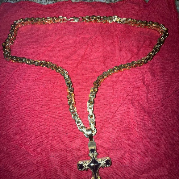 Gold Cross Pendant Necklace - Picture 1 of 3